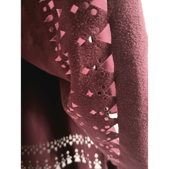 Westbound Women's Petite Sz PM Red Wine Faux Suede Long Sleeve Tasseled Top - Picture 10 of 16